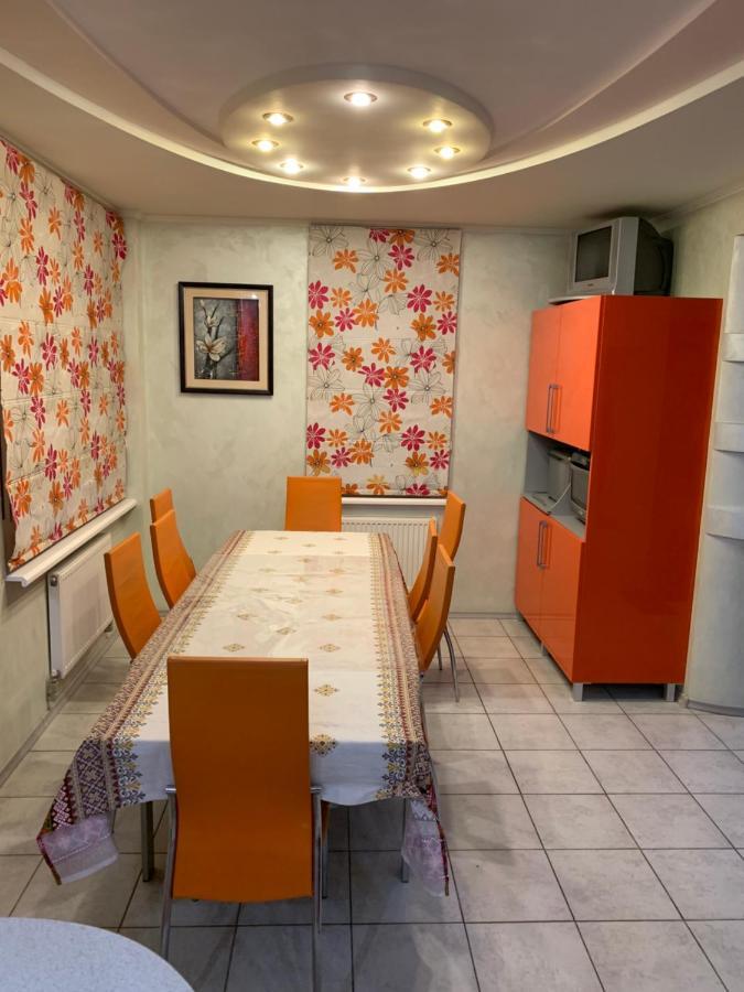 Приватний Будинок З Сауною Та Більярдом Khascheve Esterno foto